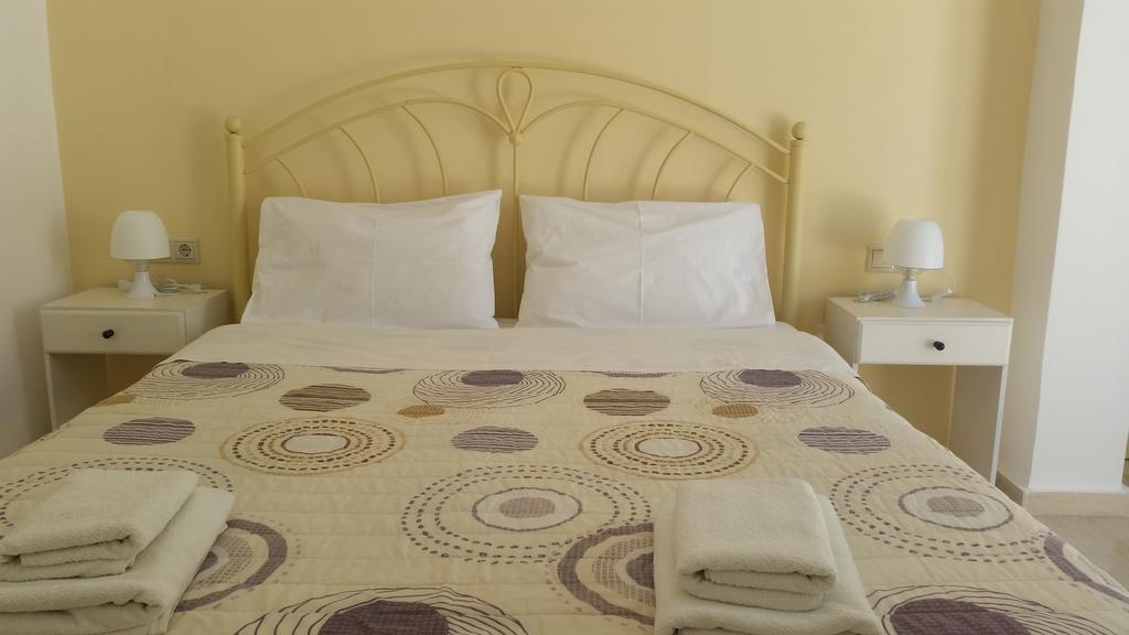 Antonios Hotel Apartments Матала Номер фото