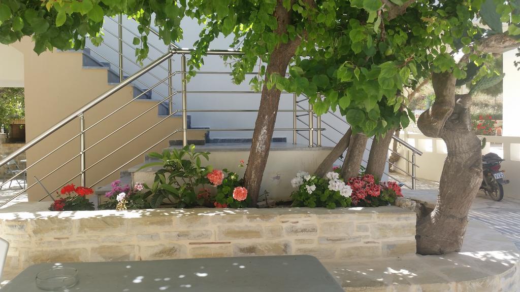 Antonios Hotel Apartments Матала Экстерьер фото