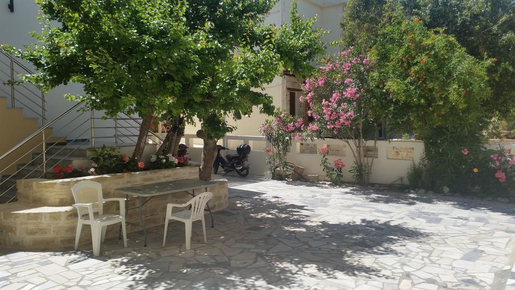 Antonios Hotel Apartments Матала Экстерьер фото