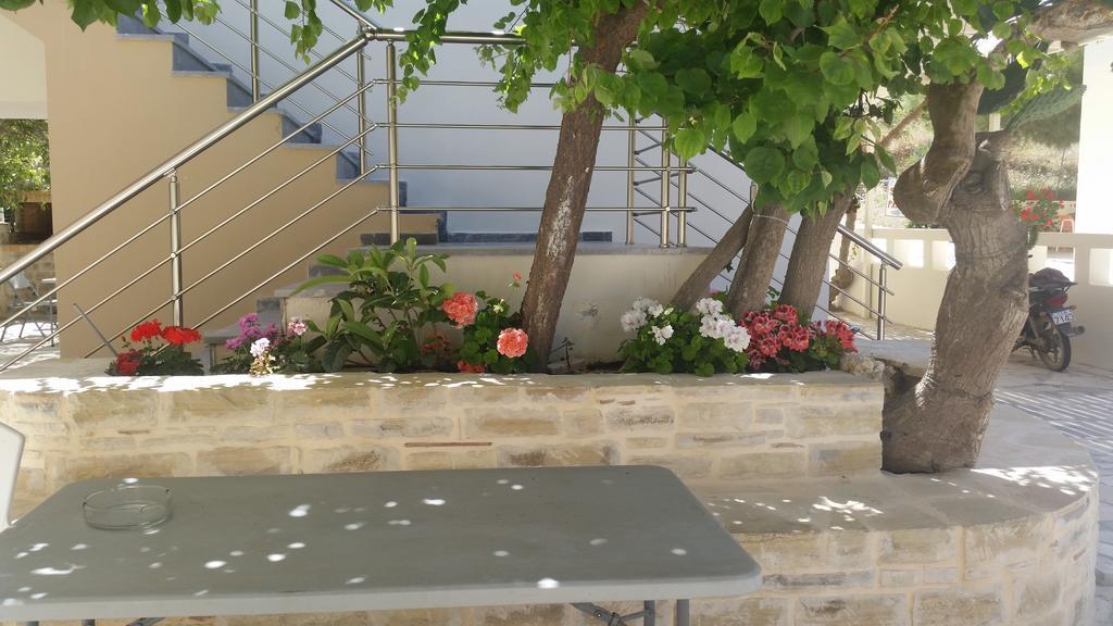 Antonios Hotel Apartments Матала Экстерьер фото