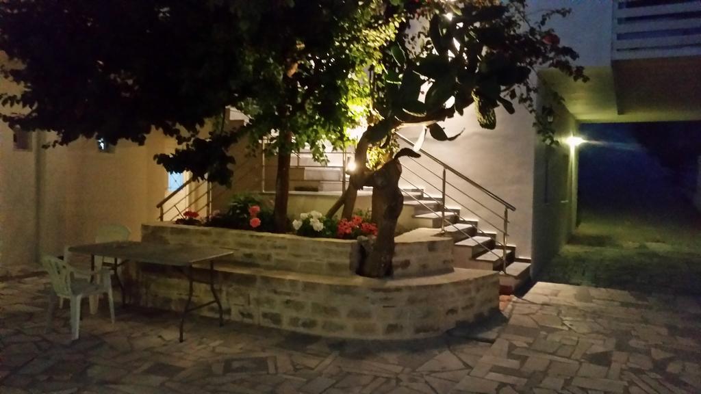 Antonios Hotel Apartments Матала Экстерьер фото